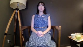 香港服务器租用极品美女兔女郎制服过膝袜对着镜子自慰